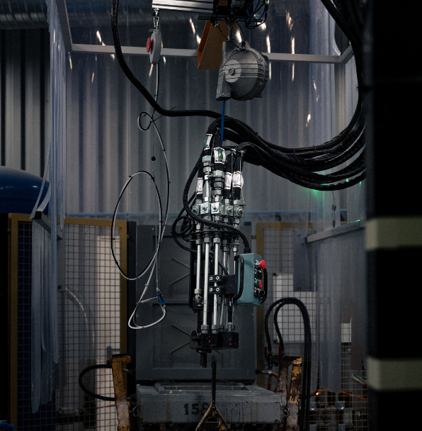 Machine industrielle dans une usine moderne